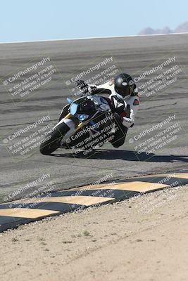 media/Oct-13-2025-Moto Forza (Mon) [[a66d839500]]/4-C Group/Session 2 (Bowl)/